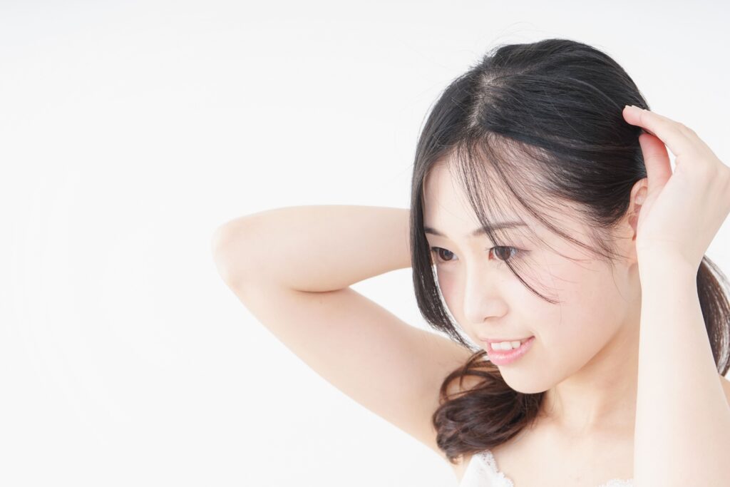 【サンテ東神奈川】縮毛矯正でボリュームを整え、触れたくなる素髪へ~神奈川県横浜市の髪質改善専門サロン~